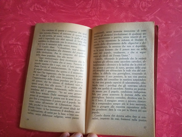 Intervista con Fabio Vazquez capo dell’Esercito di Liberazione Nazionale di Colombia | Mario Menendez - Feltrinelli