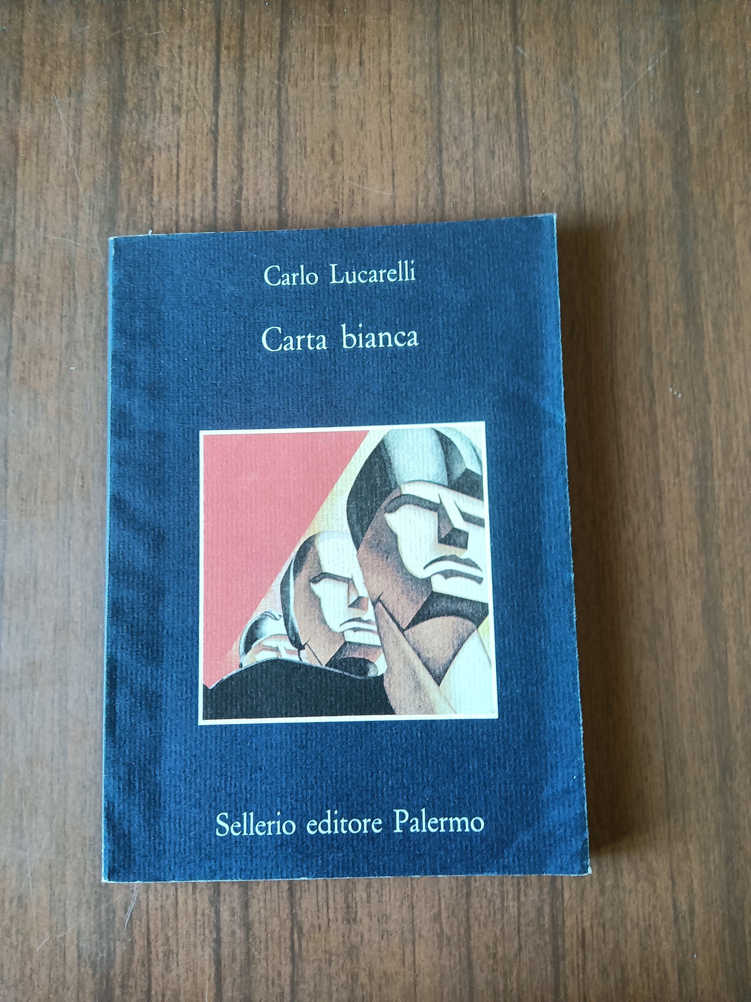 Carta bianca | Carlo Lucarelli - Sellerio