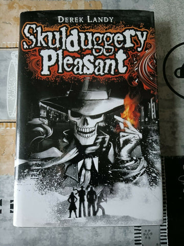 Skulduggery pleasant  | Derek Landy